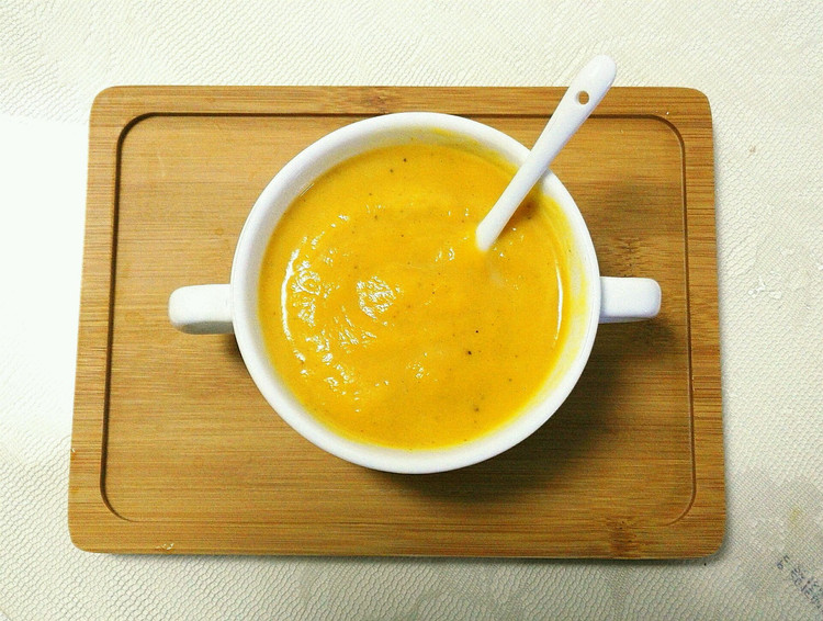 美味健康低脂的南瓜牛奶浓汤的做法