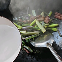 #鸡汁入家宴 感恩正当“食”#腊肉炒红菜苔，最地道的湖北菜的做法图解11