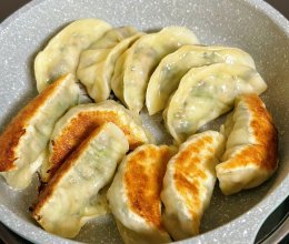白菜香菇素饺子做法的做法