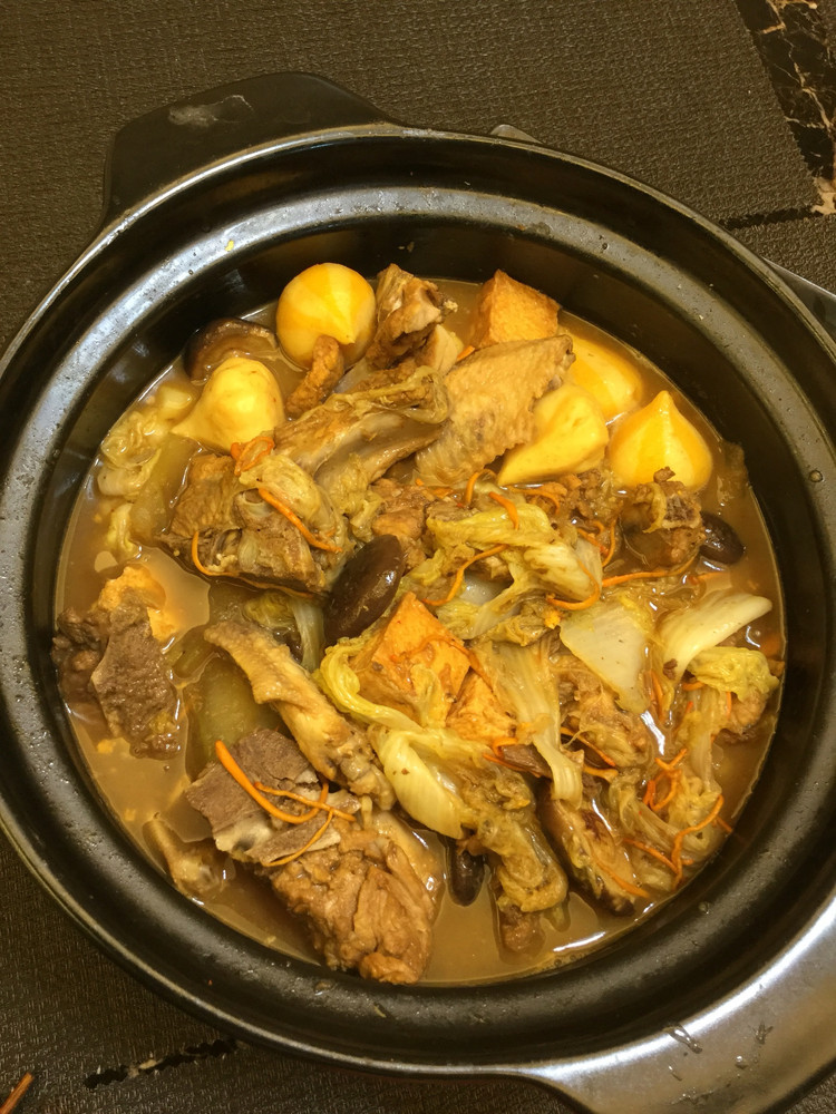 无水无油炖排骨的做法