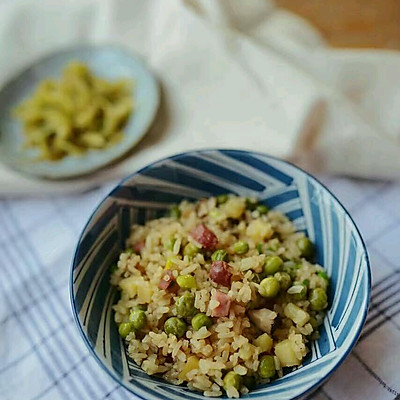 香菇火腿闷饭