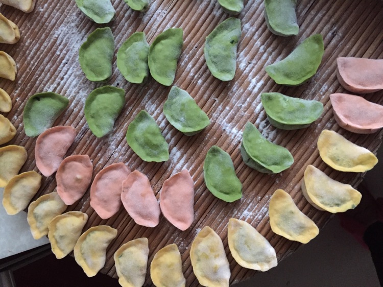 蔬菜汁韭菜饺子的做法图解16