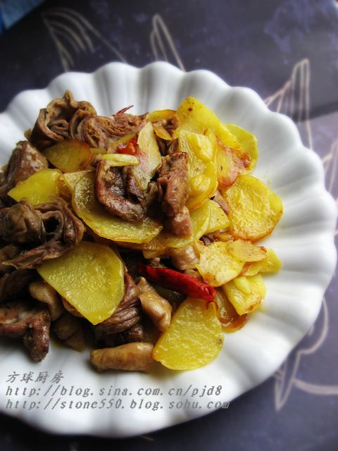 Potato slices with sausage