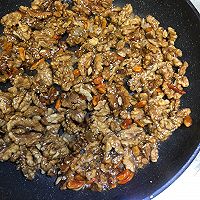 冰糖核桃仁的做法图解5