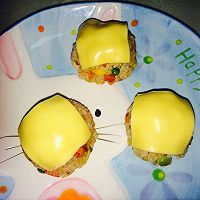 芝士片玉米青豆香肠饭团的做法图解1