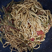 香喷喷五花肉豆角焖面的做法图解13