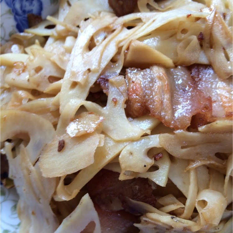 莲藕炒肉的做法