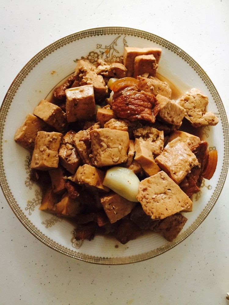 豆腐炖肉的做法