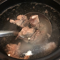 冬瓜薏米萝卜干龙骨汤的做法图解1