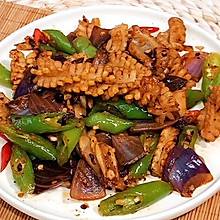 爆炒干锅鱿鱼花，好吃下饭