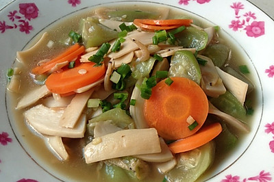 杏鲍菇炒丝瓜