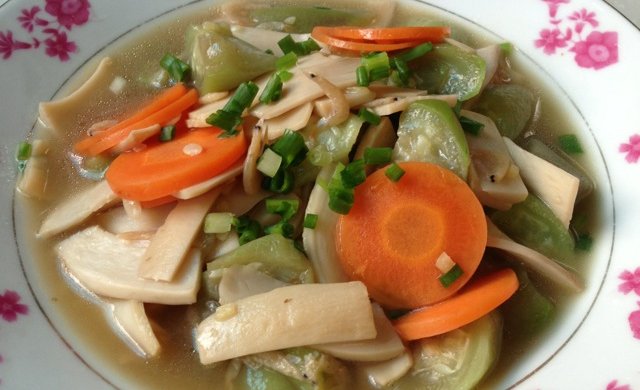 杏鲍菇炒丝瓜