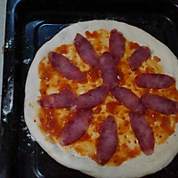 鲜虾腊肠披萨的做法图解9
