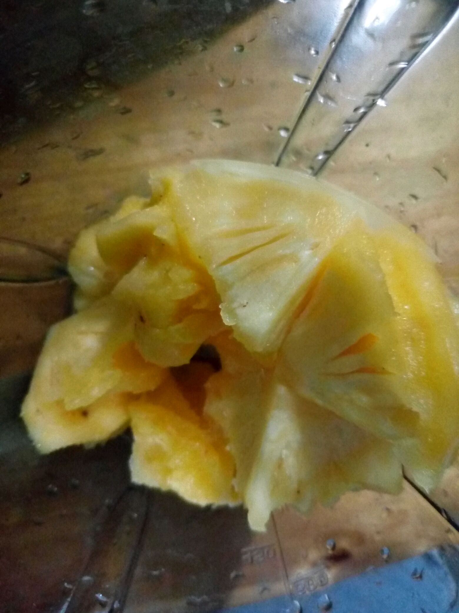 菠萝干怎么做_菠萝干的做法_冰清一色_豆果美食