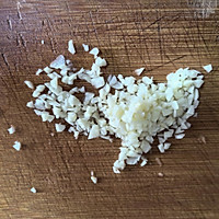 #厨房鲜香秘诀，太太乐松茸鲜，一餐一筷见鲜香#蒜泥空心菜的做法图解1