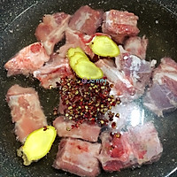 啤酒排骨的做法图解1