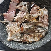 这样吃鱼更入味，鱼头泡饼的做法图解4