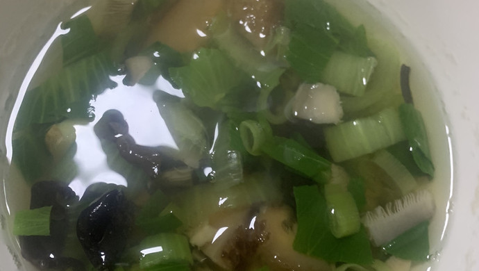 没有一滴油的健康蔬菜蘑菇汤