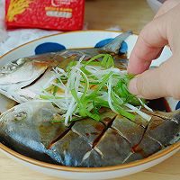 40岁以上人群要多吃的一道菜——清蒸平鱼的做法图解7