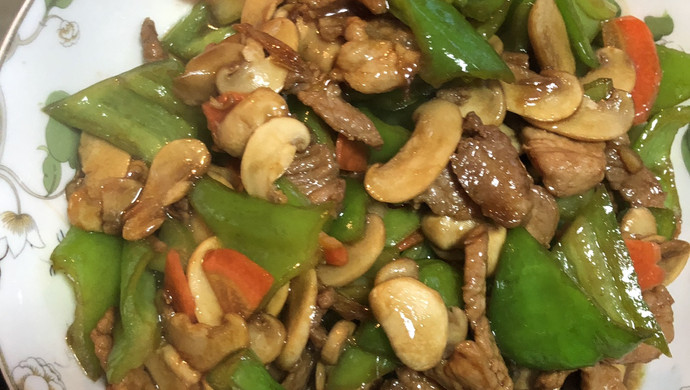 口蘑青椒炒肉