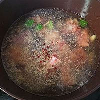 蕃茄玉米排骨汤的做法图解6
