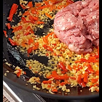 泰国九层塔猪肉炒竹笋的做法图解4