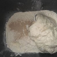 核桃软欧包的做法图解2