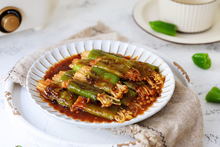 青椒金针菇的做法