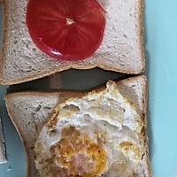 简单快速的早餐—鸡蛋三明治的做法图解3