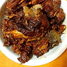 砂锅酱骨