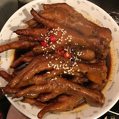 卤鸡脚