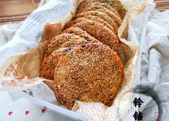 秋天里也能吃到的荠菜干烧饼