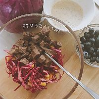 牛肉紫甘蓝沙拉的做法图解3
