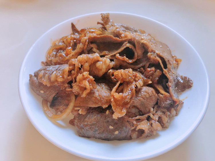 板烧肥牛饭的做法