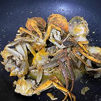 简单易上手的油焖大闸蟹的做法图解4