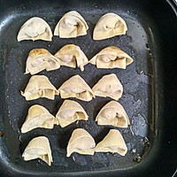 香菇肉煎饺的做法图解11