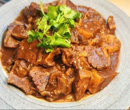 天津黄焖牛肉的做法