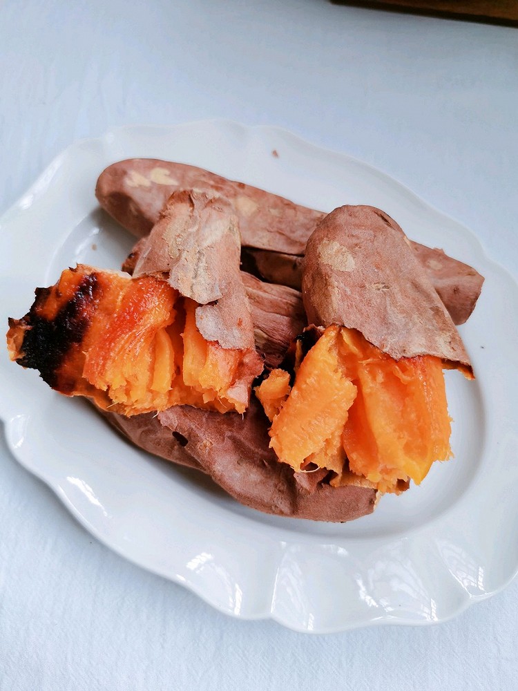 香甜软糯|黑乐砂锅烤红薯的做法