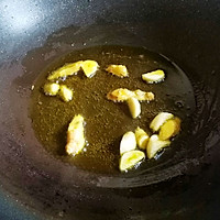 香菇玉米鸡翅煲的做法图解7