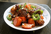 红烧牛腩+胡萝卜的做法