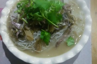 酸菜鸡杂粉