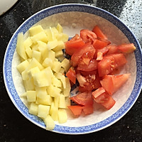 宝宝辅食：番茄土豆排骨粥的做法图解3