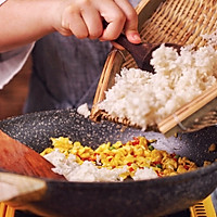 彩色蛋炒饭经典早餐的做法图解6