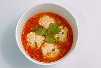 减脂鸡胸肉丸番茄汤的做法