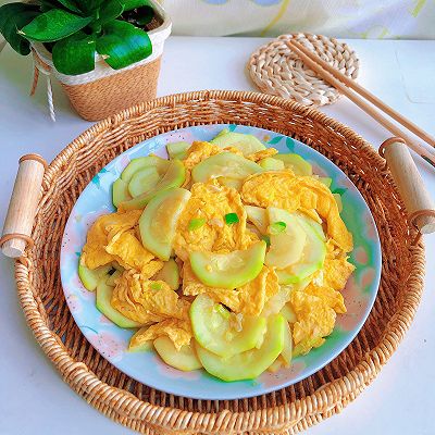 西葫芦炒鸡蛋