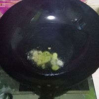 豆芽炒杂面的做法图解3