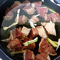 茄汁牛腩的做法图解2