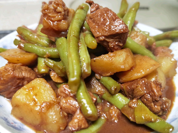 土豆焖豆角