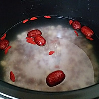 红豆薏米莲子粥#比暖男更暖的是#的做法图解2