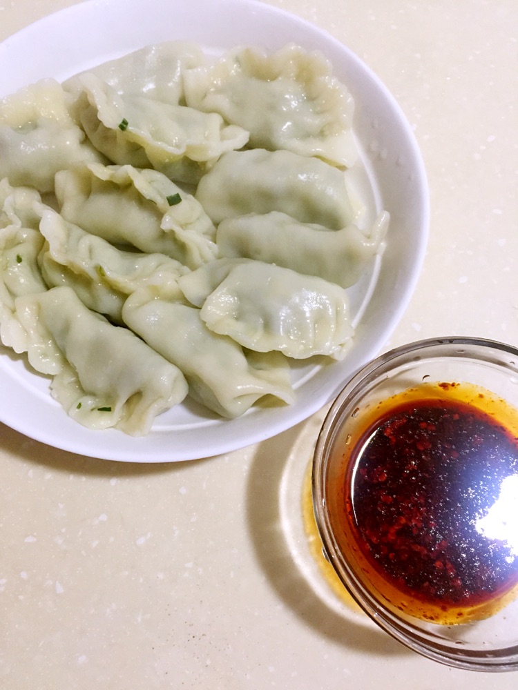 猪肉莲藕韭菜饺